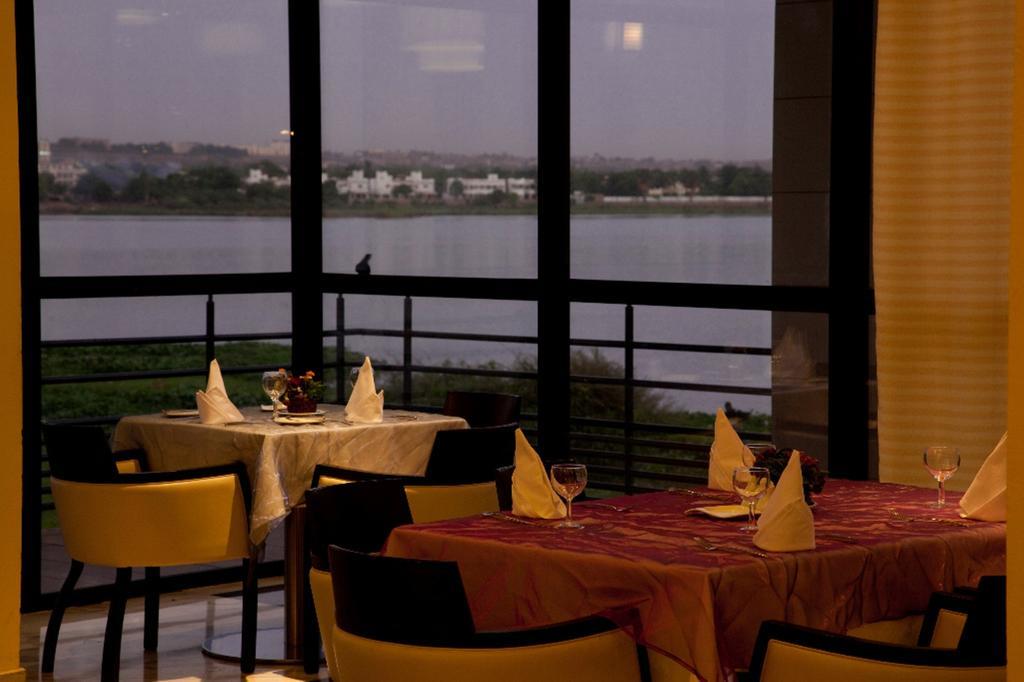 Hotel El Farouk Bamako Exterior foto